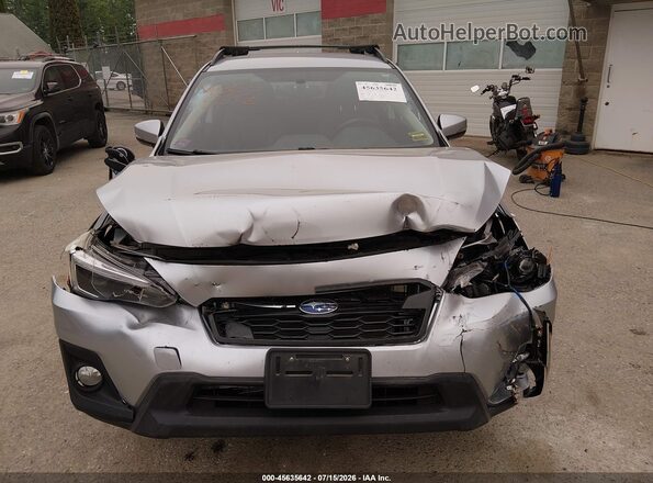 JF2GTAJC6JH316530 2018 SUBARU CROSSTREK Silver Widok wnętrza z tyłu