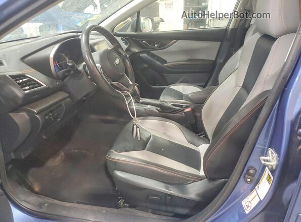 JF2GTAJC9JH254444 2018 SUBARU CROSSTREK Blue Front interior view