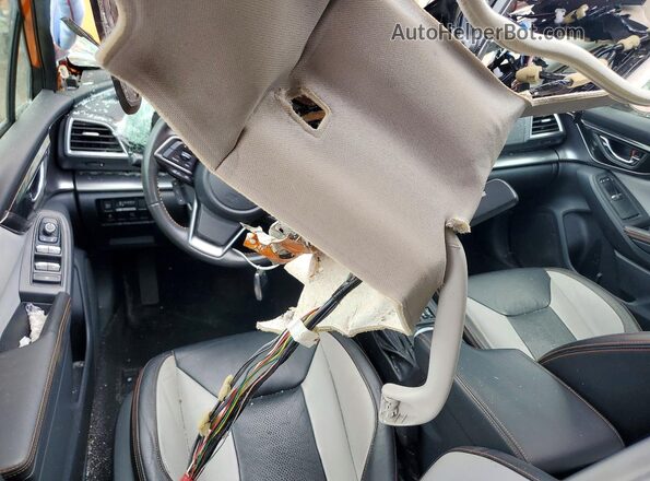 JF2GTALC0J8246035 2018 SUBARU CROSSTREK Orange Вид панелі приладів