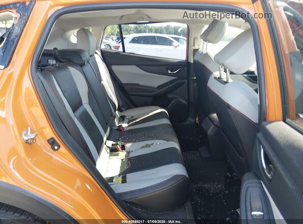 JF2GTALC9JH223708 2018 SUBARU CROSSTREK Orange Vista de la etiqueta del VIN