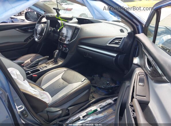 JF2GTALC9JH238564 2018 SUBARU CROSSTREK Blue Вид салону спереду