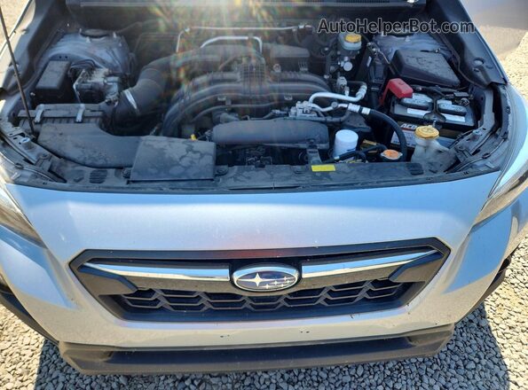 JF2GTAMC3J8262552 2018 SUBARU CROSSTREK Silver Vista del compartimento del motor