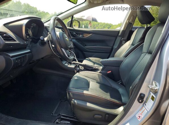 JF2GTAMC4JH222156 2018 SUBARU CROSSTREK Silver Widok wnętrza z przodu