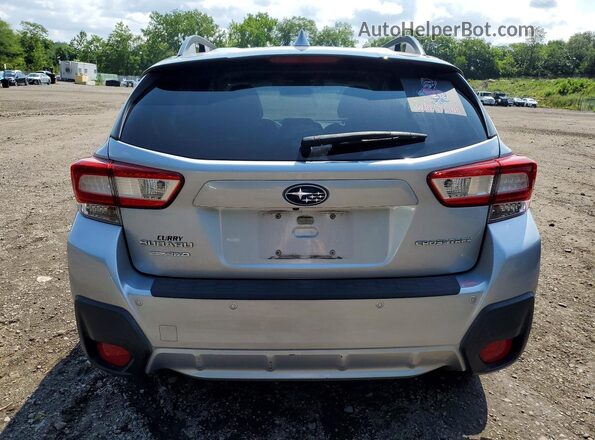 JF2GTAMC4JH222156 2018 SUBARU CROSSTREK Silver Widok z tyłu