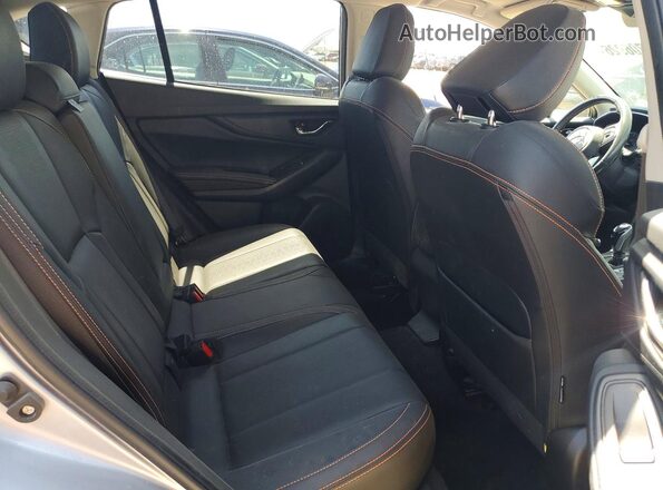 JF2GTAMC5K8260285 2019 SUBARU CROSSTREK Silver Vista de los asientos traseros