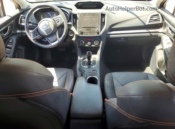 JF2GTAMC5K8260285 2019 SUBARU CROSSTREK Silver Vista del salpicadero