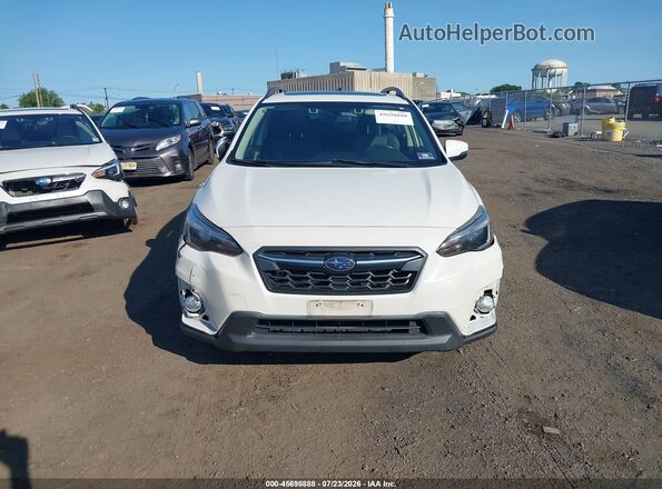JF2GTAMC6JH236737 2018 SUBARU CROSSTREK White ხელსაწყოთა პანელის ხედი