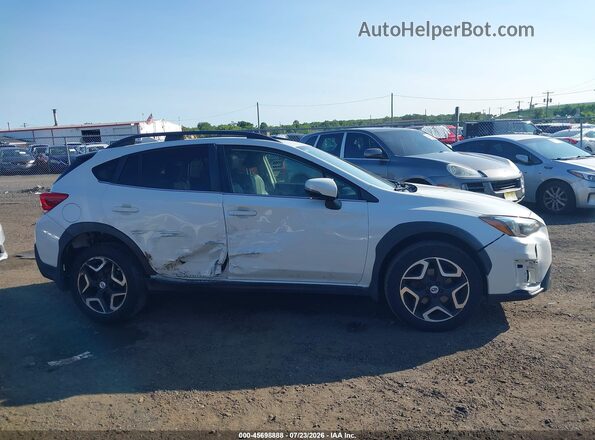 JF2GTAMC6JH236737 2018 SUBARU CROSSTREK White უკანა სალონის ხედი