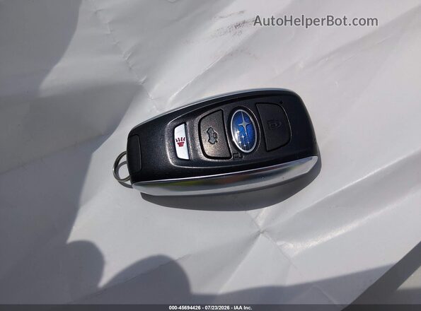 JF2GTAMC7J8295165 2018 SUBARU CROSSTREK White Widok deski rozdzielczej