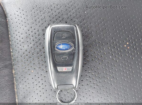 JF2GTAMC7JH289155 2018 SUBARU CROSSTREK White Вид панелі приладів