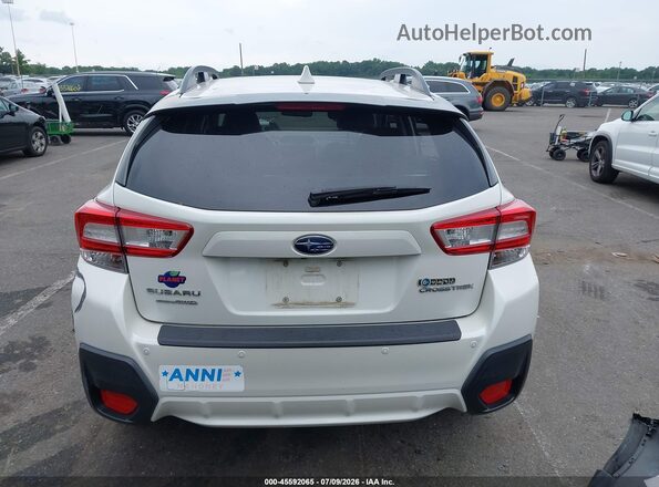 JF2GTAMC7JH289155 2018 SUBARU CROSSTREK White 