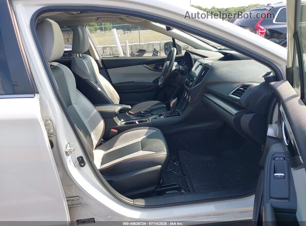 JF2GTAMC9K8258846 2019 SUBARU CROSSTREK White წინა სალონის ხედი