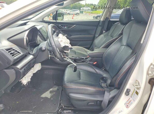 JF2GTAMCXJ8346917 2018 SUBARU CROSSTREK Белый Вид салона спереди