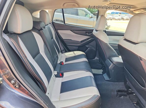 JF2GTAMCXJH317630 2018 SUBARU CROSSTREK Gray Вид задньої частини салону