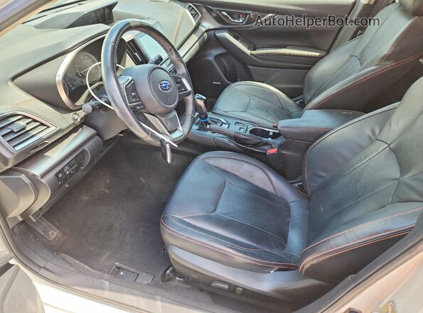 JF2GTANC5KH245669 2019 SUBARU CROSSTREK White Widok wnętrza z przodu
