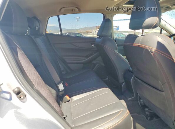 JF2GTANC5KH322279 2019 SUBARU CROSSTREK Silver Widok wnętrza z tyłu