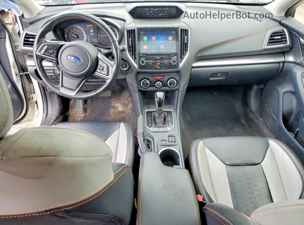 JF2GTANC7K8387537 2019 SUBARU CROSSTREK Белый Вид панели приборов