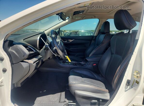 JF2GTANC8LH275573 2020 SUBARU CROSSTREK White Вид салону спереду