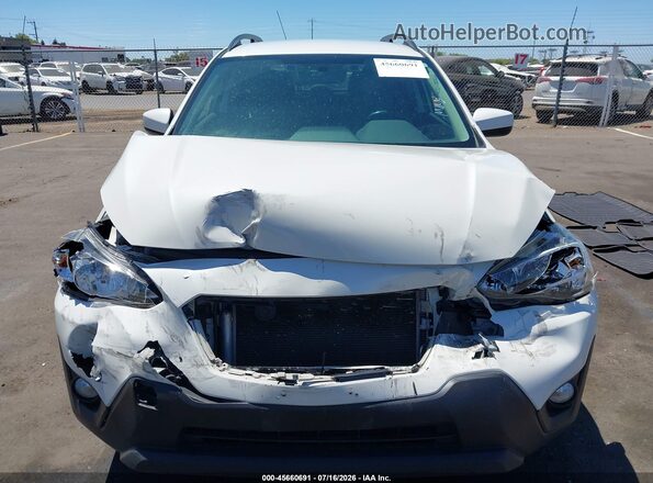 JF2GTAPC0M8657367 2021 SUBARU CROSSTREK White Սալոնի հետևի տեսք