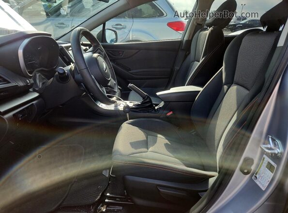 JF2GTAPC1PH248668 2023 SUBARU CROSSTREK Серебряный Вид салона спереди