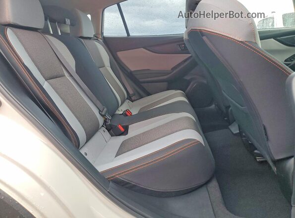 JF2GTAPC3P8211458 2023 SUBARU CROSSTREK White უკანა სალონის ხედი