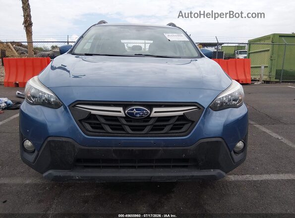 JF2GTAPC5MH304526 2021 SUBARU CROSSTREK Blue Rear interior view