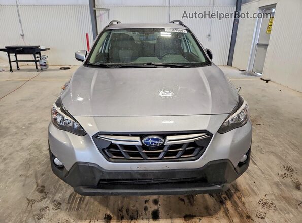 JF2GTAPC6M8305894 2021 SUBARU CROSSTREK Silver Front view
