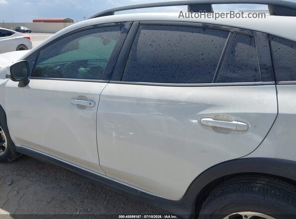 JF2GTAPC7M8255927 2021 SUBARU CROSSTREK White Սալոնի հետևի տեսք