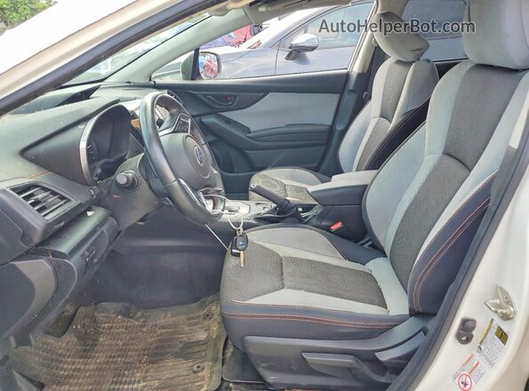 JF2GTAPC9L8217386 2020 SUBARU CROSSTREK Белый Вид салона спереди