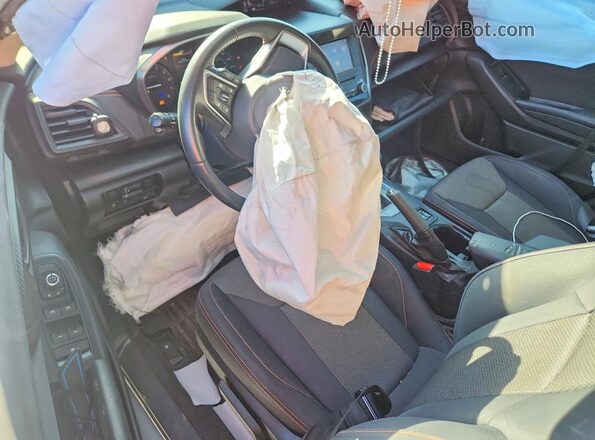 JF2GTAPC9M8226235 2021 SUBARU CROSSTREK Silver Widok deski rozdzielczej