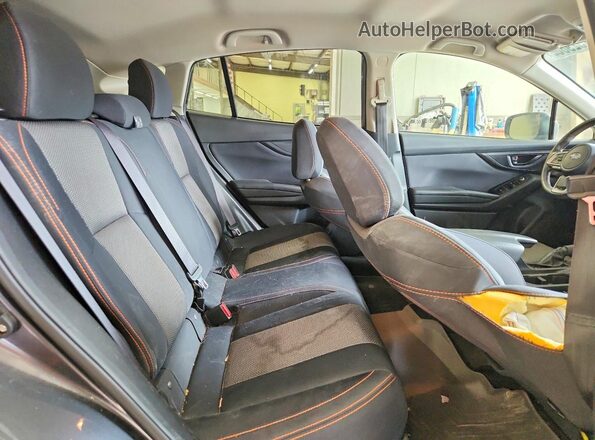 JF2GTAPC9M8345113 2021 SUBARU CROSSTREK Gray Widok wnętrza z tyłu