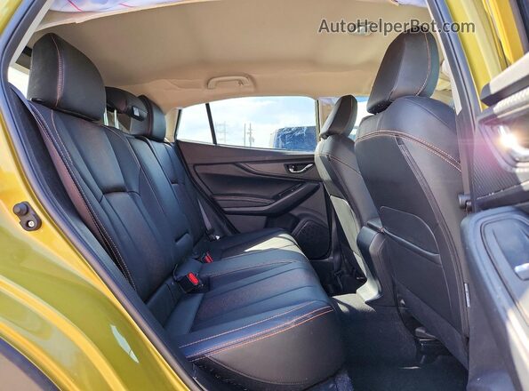 JF2GTHMC1PH258470 2023 SUBARU CROSSTREK Green უკანა სავარძლების ხედი