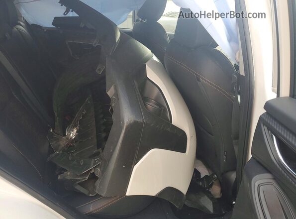 JF2GTHMC4PH228119 2023 SUBARU CROSSTREK White Rear seats view