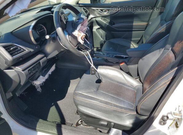 JF2GTHMC4PH275375 2023 SUBARU CROSSTREK White Front interior view