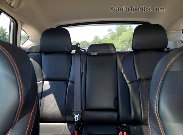 JF2GTHMC7M8220205 2021 SUBARU CROSSTREK White Widok tylnych siedzeń