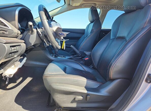 JF2GTHNC1P8201278 2023 SUBARU CROSSTREK Silver Front interior view