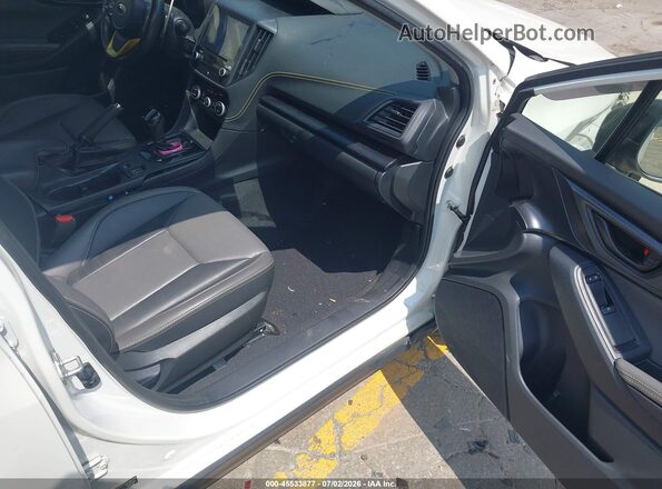 JF2GTHSC0NH283179 2022 SUBARU CROSSTREK White Front interior view