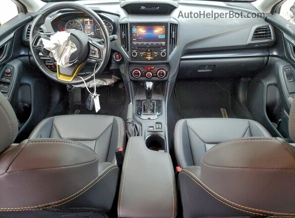 JF2GTHSC2MH217716 2021 SUBARU CROSSTREK White Առջևի վահանակի տեսք