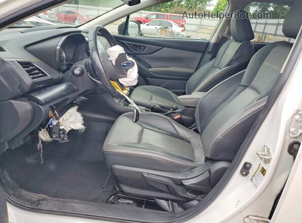 JF2GTHSC5MH233859 2021 SUBARU CROSSTREK White Front interior view