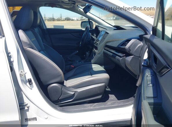 JF2GTHSC6MH374388 2021 SUBARU CROSSTREK White Front interior view
