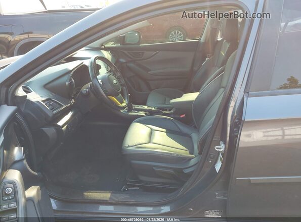 JF2GTHSC6NH235993 2022 SUBARU CROSSTREK Gray Front interior view
