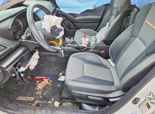 JF2GTHSC7PH303074 2023 SUBARU CROSSTREK Белый Вид салона спереди