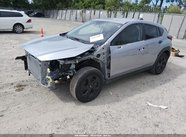JF2GUABC7S8336377 2025 SUBARU CROSSTREK Silver წინა მარცხენა ხედი სამი მეოთხედიდან