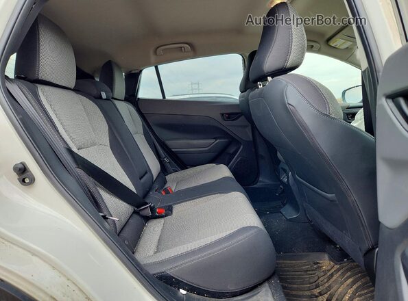 JF2GUADC0R8889976 2024 SUBARU CROSSTREK White უკანა სავარძლების ხედი