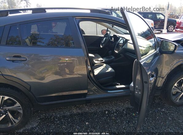 JF2GUADC1R8335670 2024 SUBARU CROSSTREK Black Front interior view