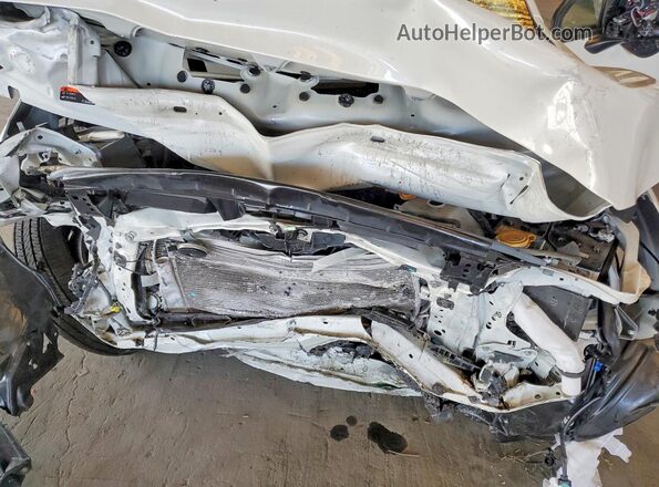 JF2GUADC2R8305562 2024 SUBARU CROSSTREK White Вид підкапотного простору