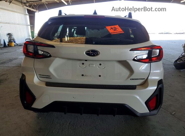 JF2GUADC2R8305562 2024 SUBARU CROSSTREK White Вид ззаду