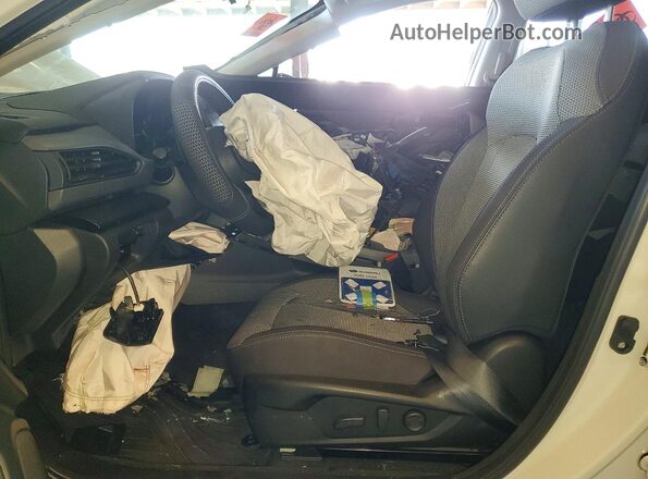 JF2GUADC2R8305562 2024 SUBARU CROSSTREK White Вид салону спереду