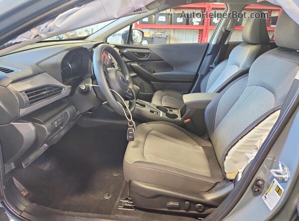 JF2GUADC3RH856440 2024 SUBARU CROSSTREK Gray Widok wnętrza z przodu