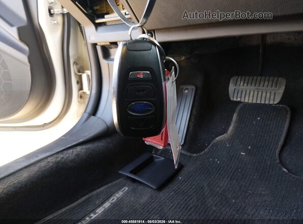 JF2GUADC3RH905975 2024 SUBARU CROSSTREK Белый Вид панели приборов